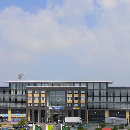 Fletcher Hotel-Restaurant Parkstad- Zuid Limburg Kerkrade Bagian luar foto