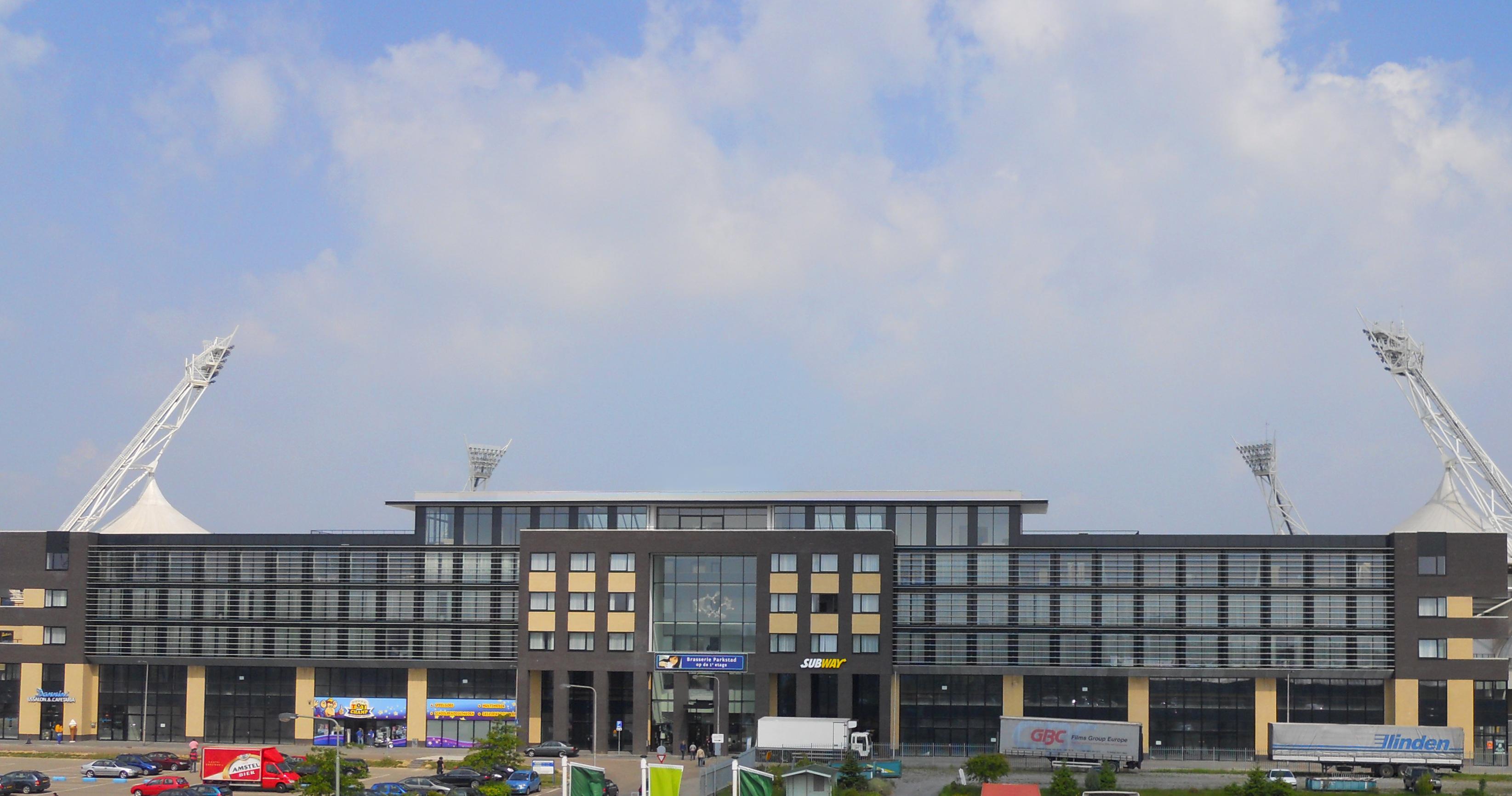 Fletcher Hotel-Restaurant Parkstad- Zuid Limburg Kerkrade Bagian luar foto